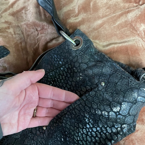 B Makowsky snakeskin print purse - Picture 4 of 8